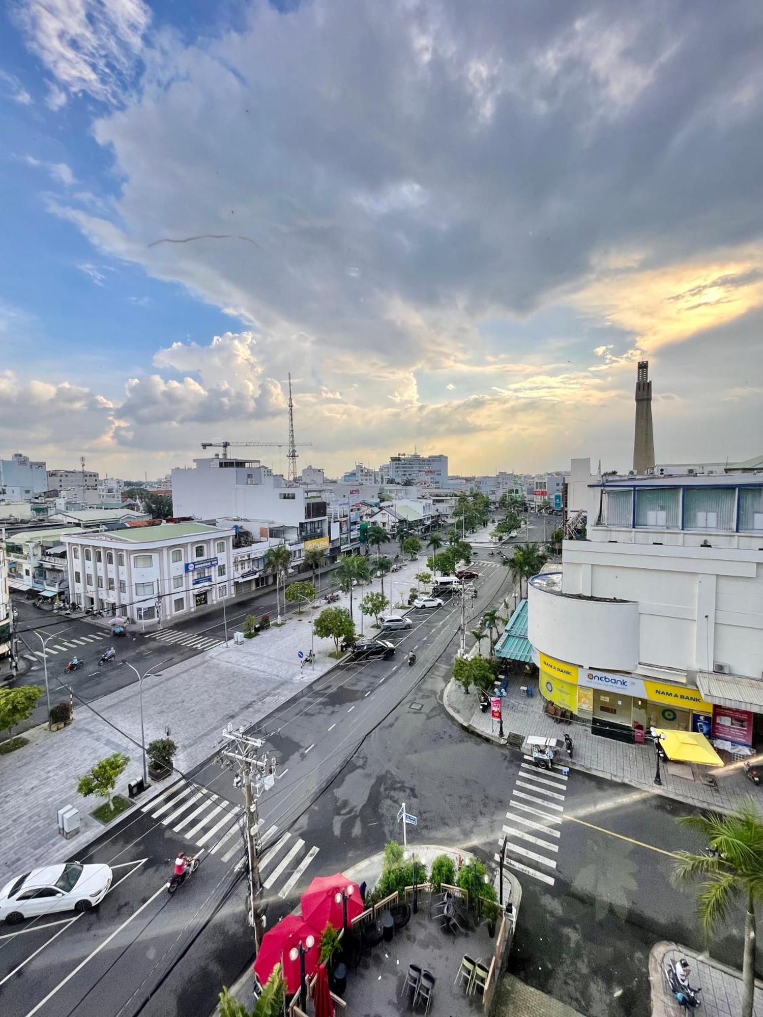 Dong Xuyen Hotel Лонгсюен Экстерьер фото
